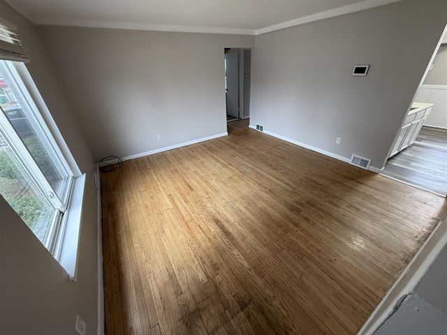 24823 Wilmot Avenue, Eastpointe, MI 48021