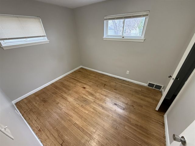 24823 Wilmot Avenue, Eastpointe, MI 48021