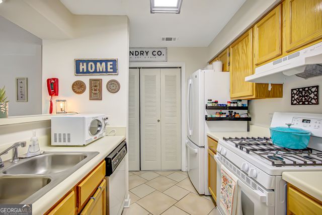 721 Ridgefield Drive, Peachtree City, GA 30269