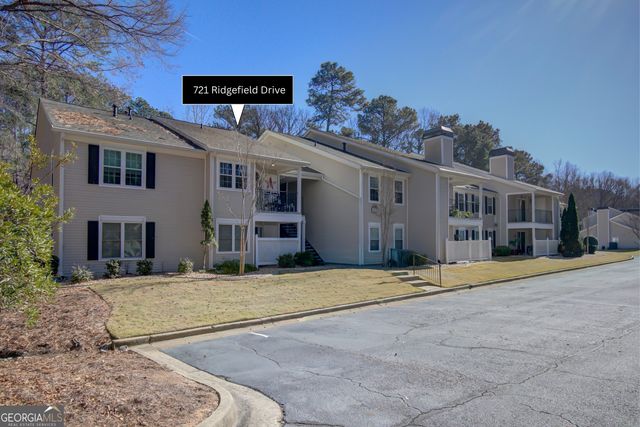 721 Ridgefield Drive, Peachtree City, GA 30269