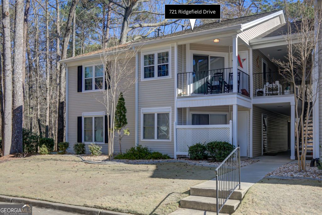 721 Ridgefield Drive, Peachtree City, GA 30269