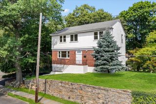 106 Bronxville Road, Bronxville, NY 10708