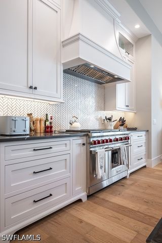 2100 SNOOK DR, Naples, FL 34102