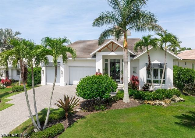 2100 SNOOK DR, Naples, FL 34102