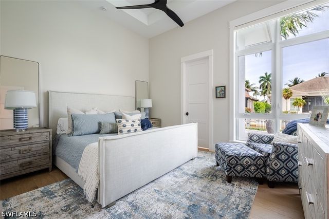 2100 SNOOK DR, Naples, FL 34102