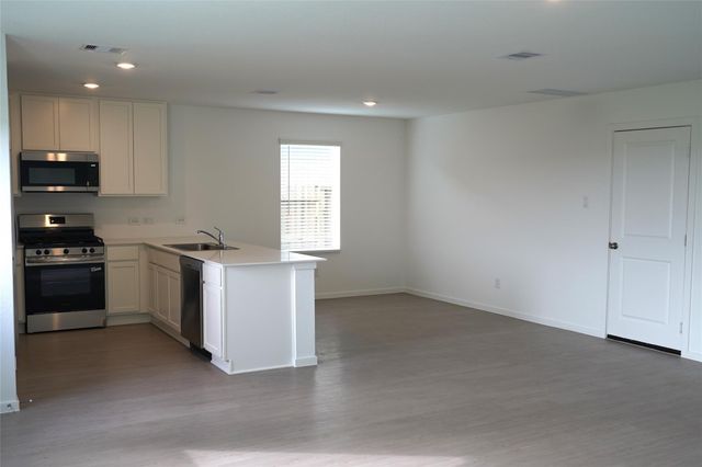 7614 Barcelona Springs, Richmond, TX 77469
