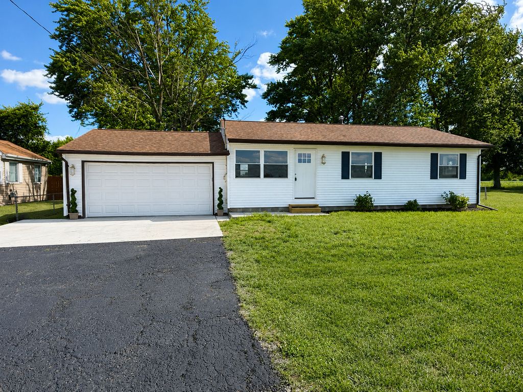 10167 Wolf Road, Geneseo, IL 61254