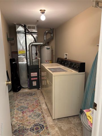 50413 Bay Run S 15, Chesterfield Township, MI 48047