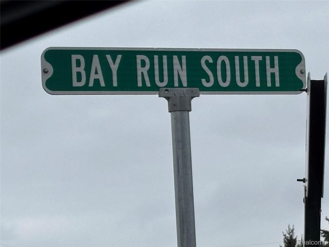 50413 Bay Run S 15, Chesterfield Township, MI 48047