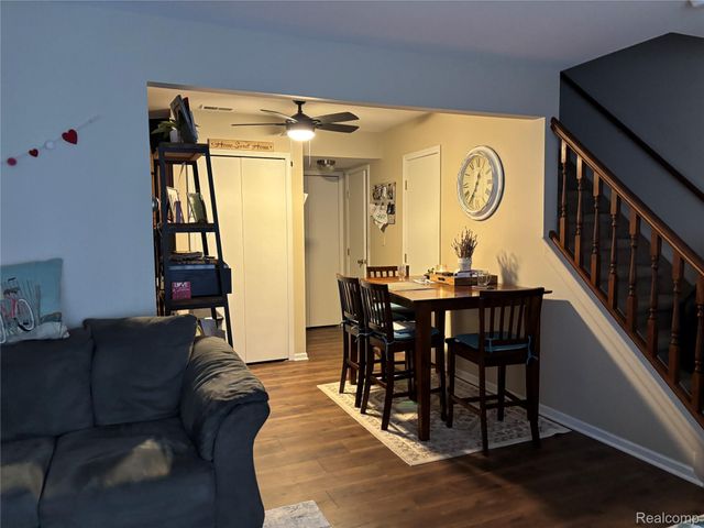 50413 Bay Run S 15, Chesterfield Township, MI 48047