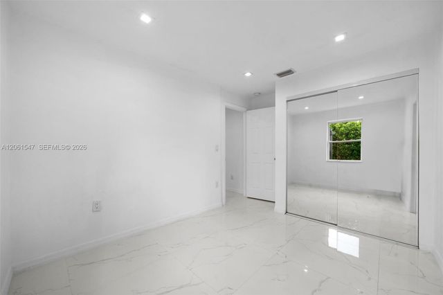 524 NW 10th St 0, Hallandale Beach, FL 33009