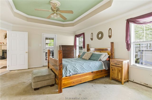 206 Bernburg Court, College Station, TX 77845