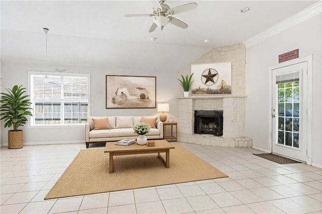 206 Bernburg Court, College Station, TX 77845