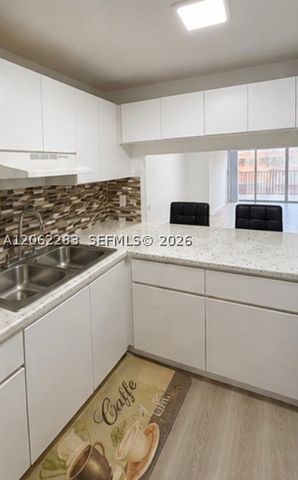 1900 W 68th St B203, Hialeah, FL 33014