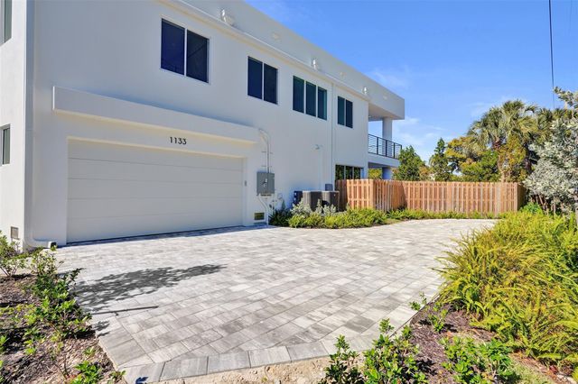 1133 NE 18th Court, Fort Lauderdale, FL 33305