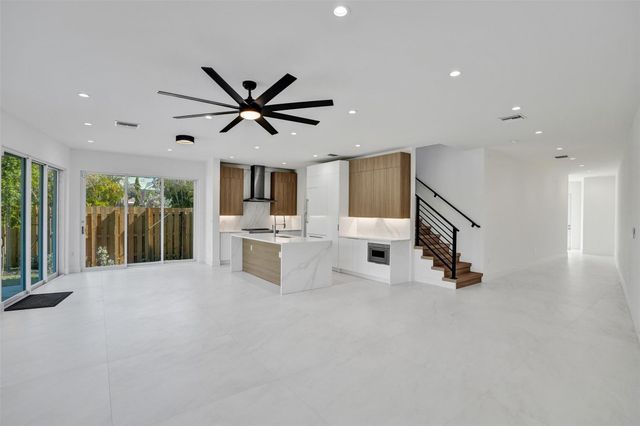 1133 NE 18th Court, Fort Lauderdale, FL 33305