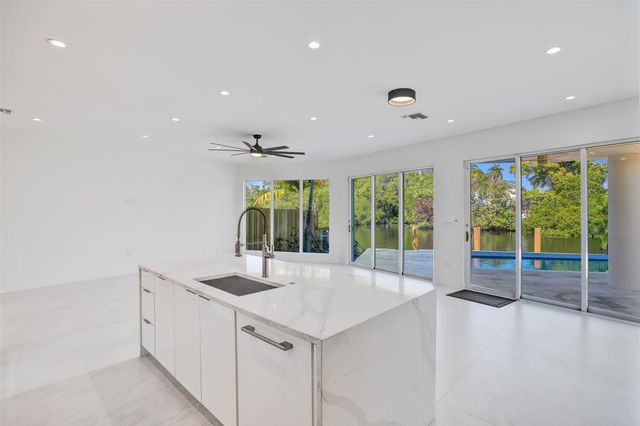 1133 NE 18th Court, Fort Lauderdale, FL 33305