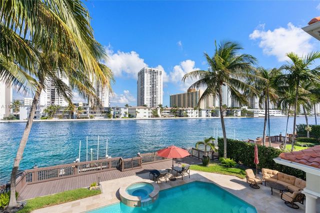 1495 Windjammer Way, Hollywood, FL 33019