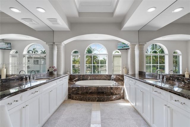 1495 Windjammer Way, Hollywood, FL 33019