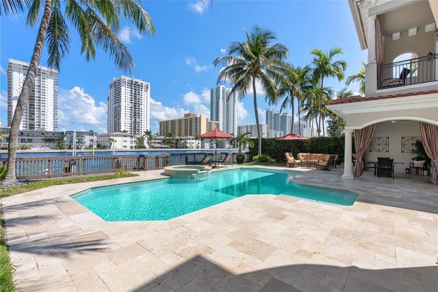 1495 Windjammer Way, Hollywood, FL 33019