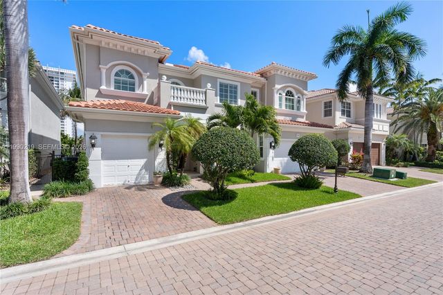 1495 Windjammer Way, Hollywood, FL 33019