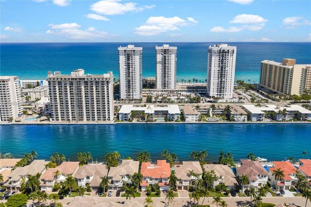 1495 Windjammer Way, Hollywood, FL 33019