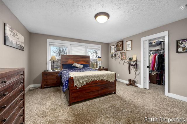 3099 Lowingwood Court, Jenison, MI 49428