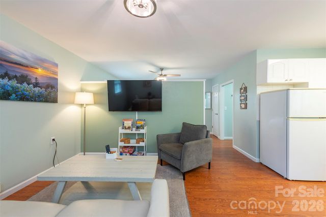 223 Davidson Road, Swannanoa, NC 28778