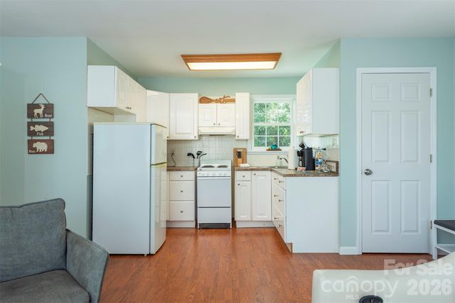 223 Davidson Road, Swannanoa, NC 28778