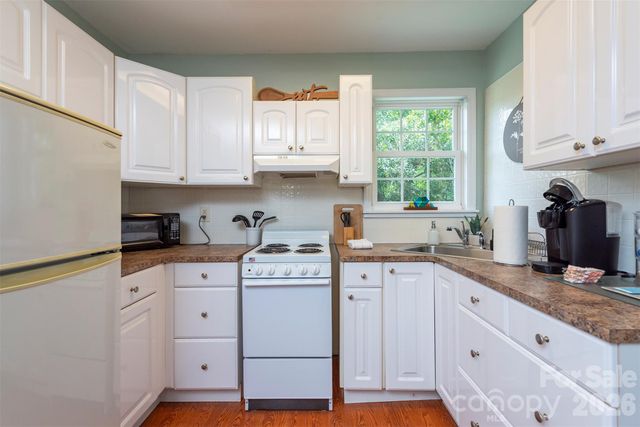 223 Davidson Road, Swannanoa, NC 28778