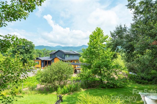 223 Davidson Road, Swannanoa, NC 28778