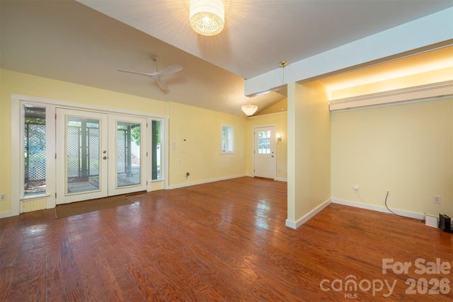 223 Davidson Road, Swannanoa, NC 28778