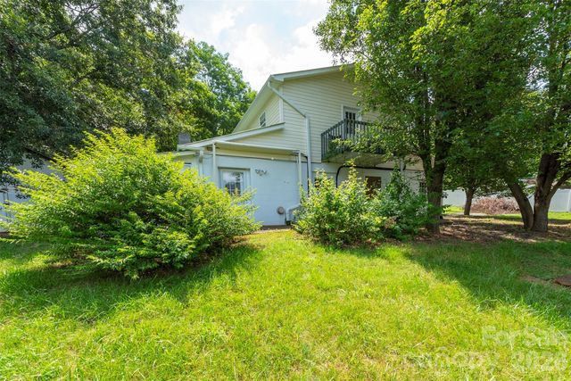 223 Davidson Road, Swannanoa, NC 28778