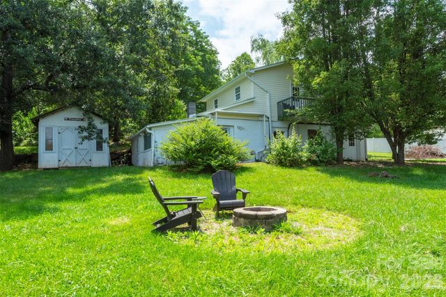 223 Davidson Road, Swannanoa, NC 28778