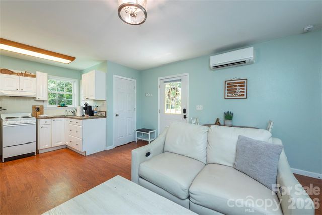 223 Davidson Road, Swannanoa, NC 28778