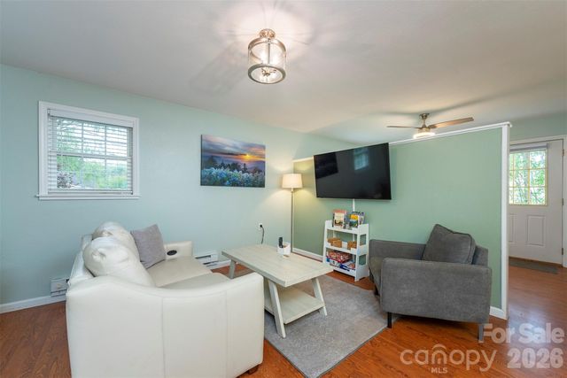 223 Davidson Road, Swannanoa, NC 28778