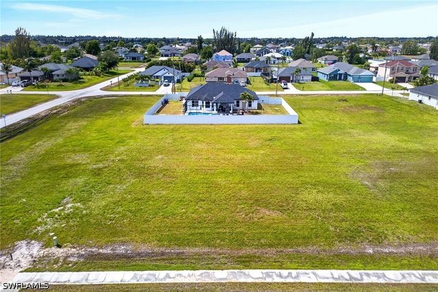 2806 Tropicana PKWY W, Cape Coral, FL 33993
