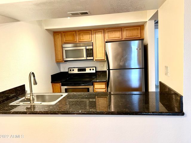 1241 N 48th Street Apt 214, Phoenix, AZ 85008