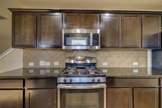 267 Voyager CV, Kyle, TX 78640