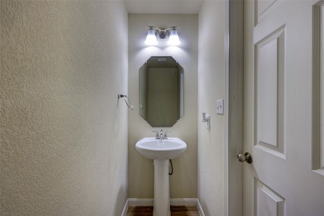 267 Voyager CV, Kyle, TX 78640