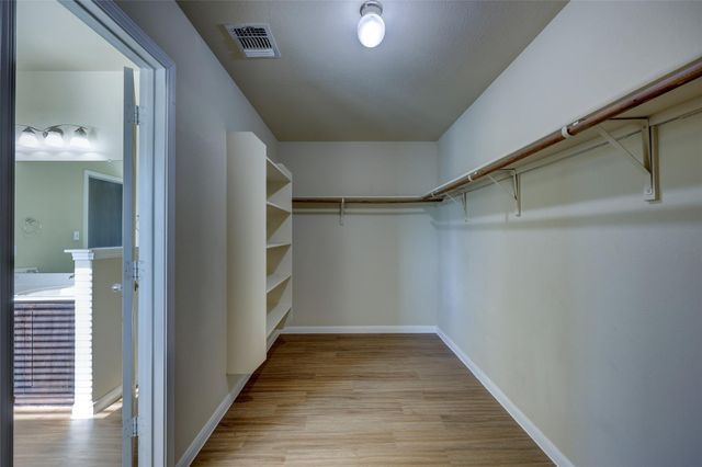 267 Voyager CV, Kyle, TX 78640