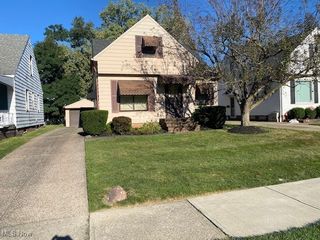 6439 Keltonshire Road, Parma, OH 44129