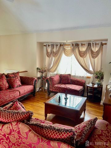 101 Lee Drive, Middlesex, NJ 08846