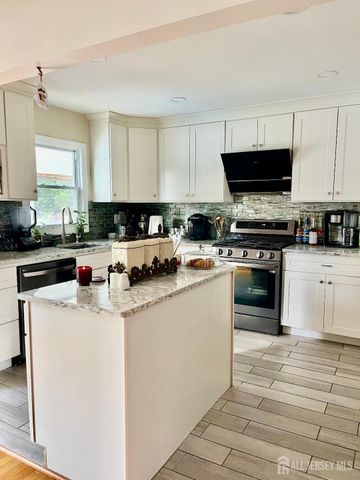 101 Lee Drive, Middlesex, NJ 08846
