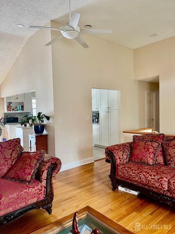 101 Lee Drive, Middlesex, NJ 08846