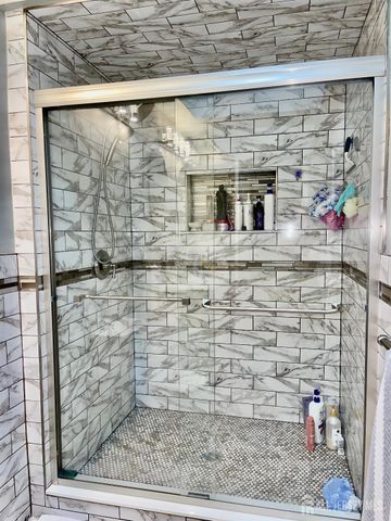 101 Lee Drive, Middlesex, NJ 08846