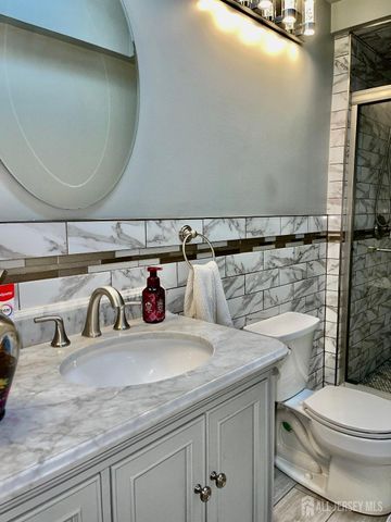 101 Lee Drive, Middlesex, NJ 08846