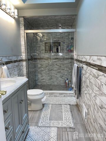 101 Lee Drive, Middlesex, NJ 08846