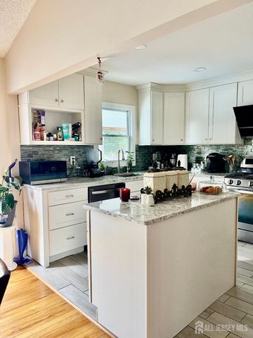 101 Lee Drive, Middlesex, NJ 08846
