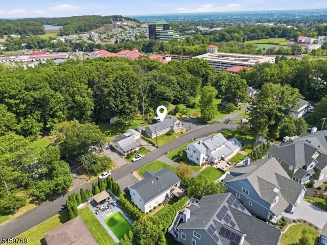 50 Woods Rd, Little Falls Twp., NJ 07424